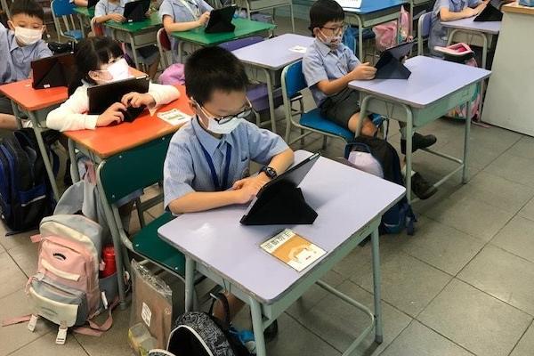 低年級同學於試後活動周進行音樂科學科活動