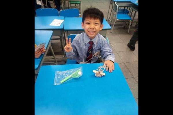 小小科學家(P.1-2)