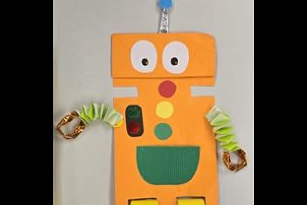 1C_黃靖深_童玩_Q版機械人